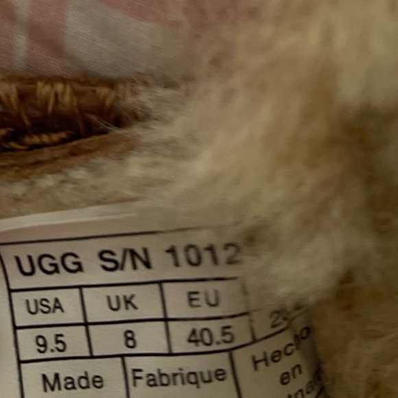 UGG McKay Classic Ankle Bootie in Chestnut Size 9.5 - Picture 9 of 9